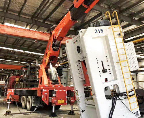 安远县附近随车吊出租，轻松解决运输难题